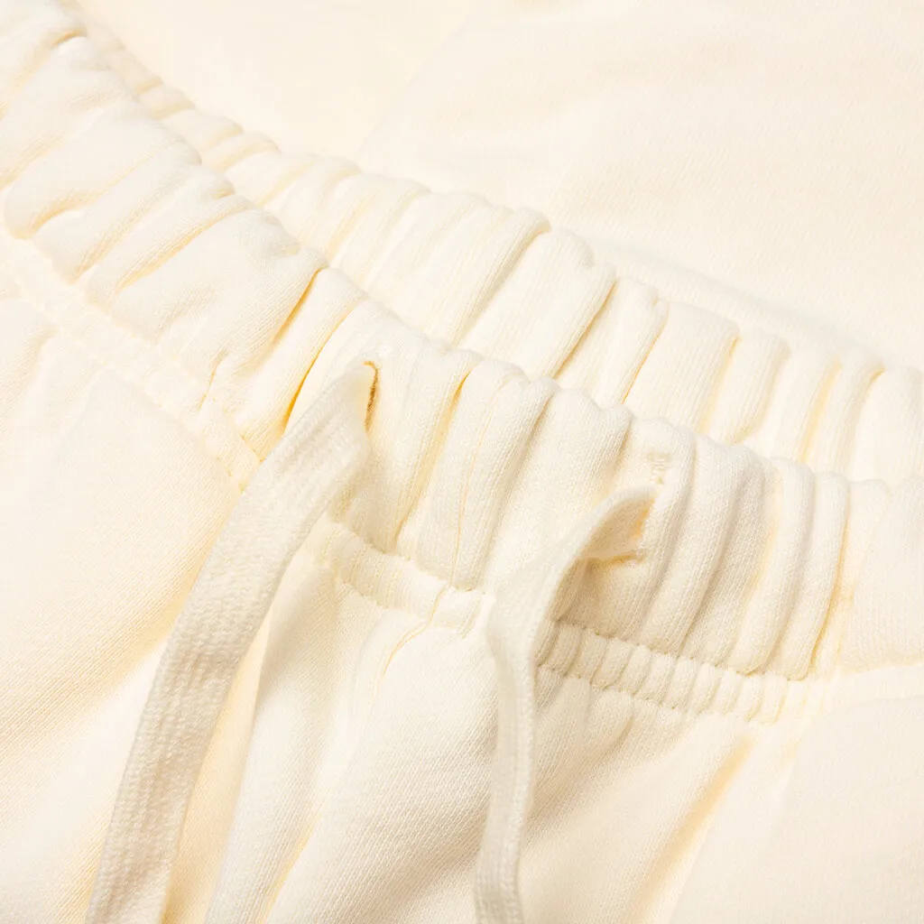 Academy Short - Cannoli Cream/Gold Flame
