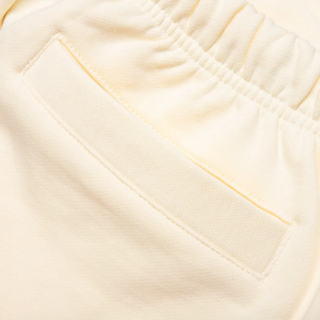 Academy Short - Cannoli Cream/Gold Flame