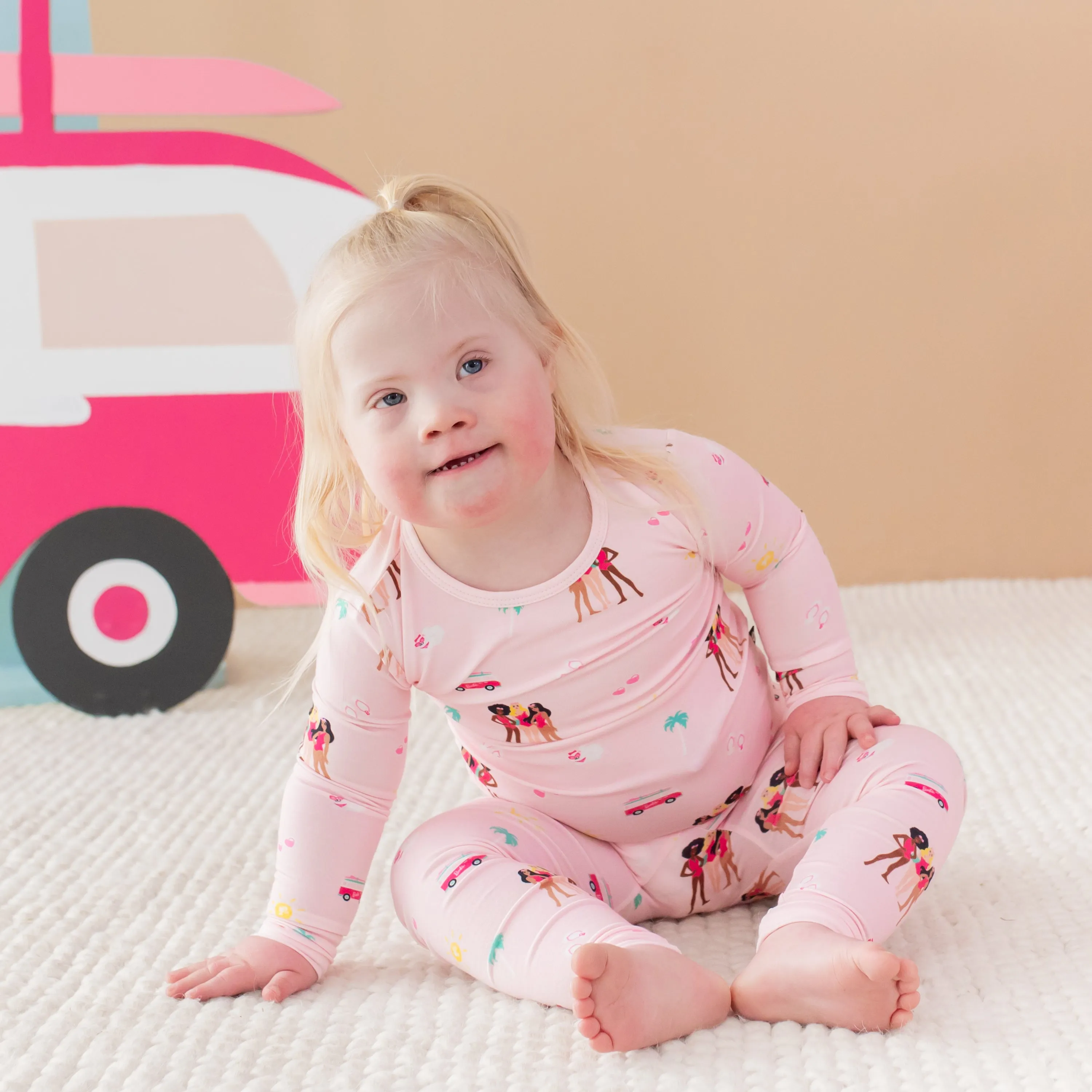 Long Sleeve Pajamas in Barbie™ Beach