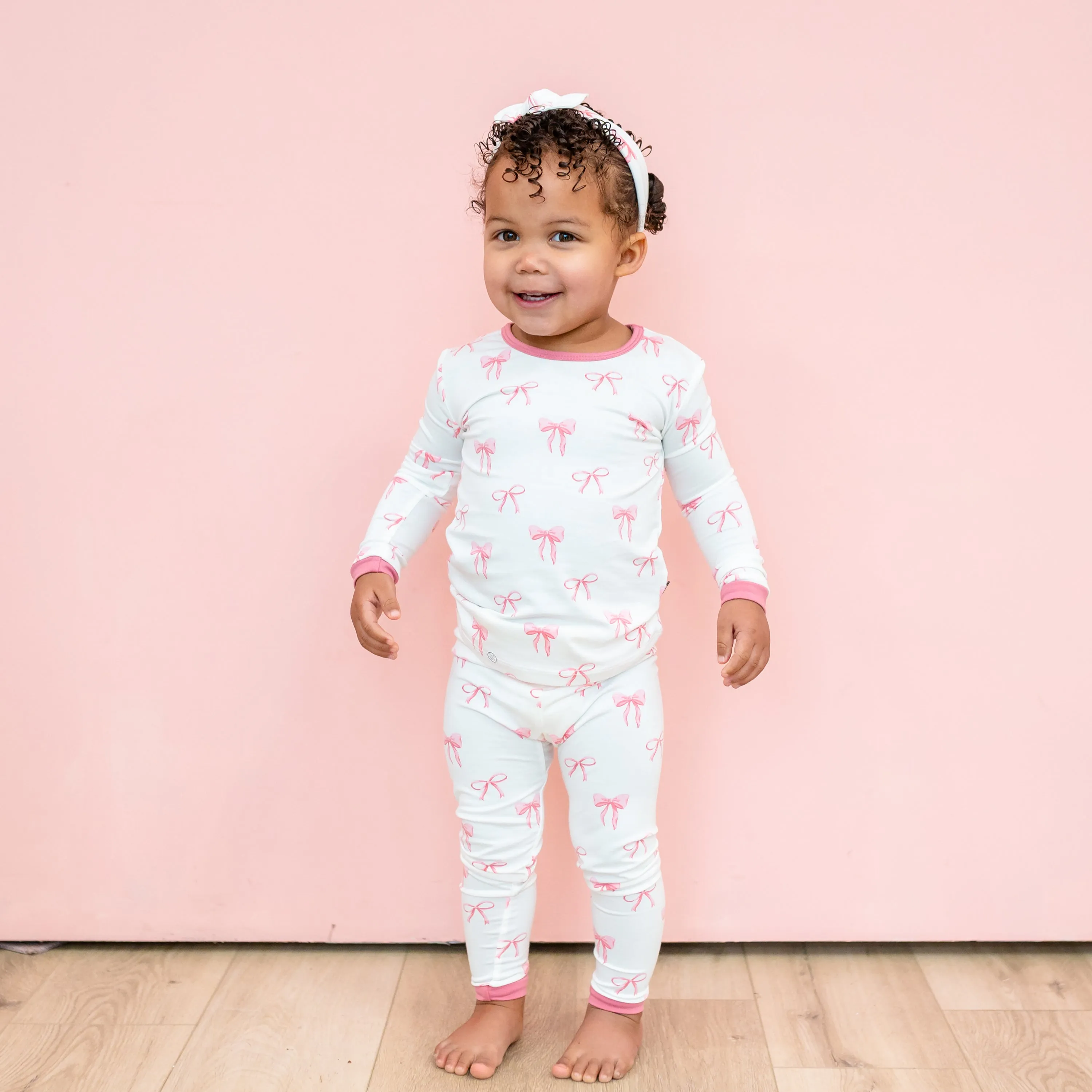 Long Sleeve Pajamas in Bow