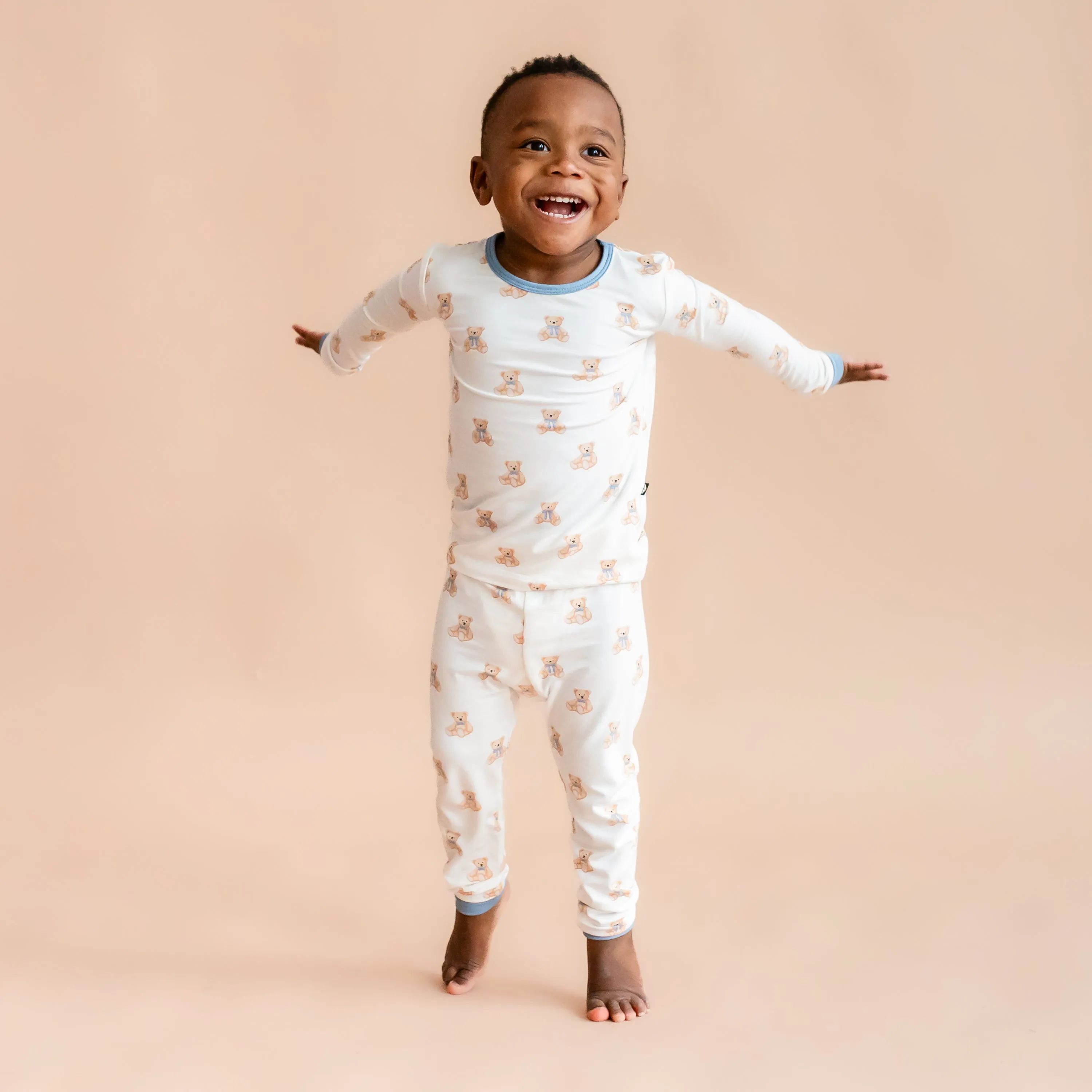 Long Sleeve Pajamas in Teddy Bear