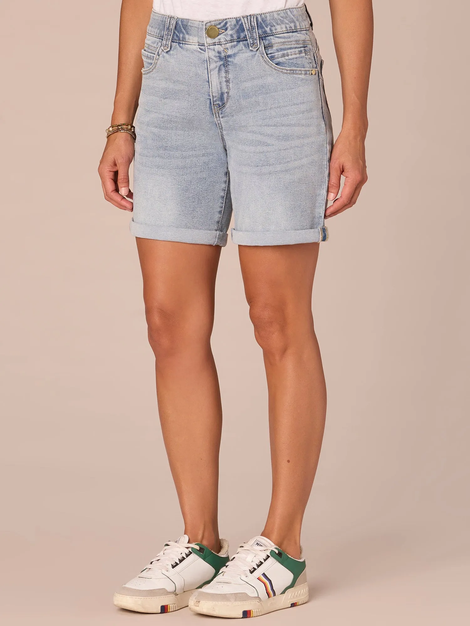 "Ab"solution Mid-Rise 6-Inch Inseam Petite Shorts with Roll Cuff